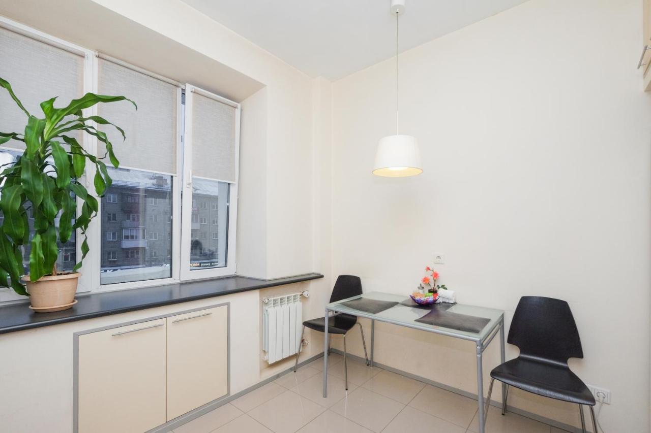 Nsk-Kvartirka, Apartment Marksa, 22 Novoszibirszk Kültér fotó