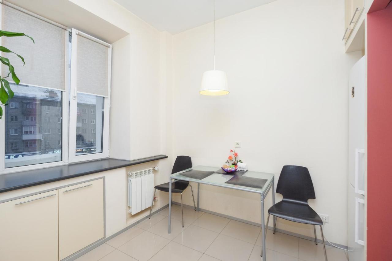 Nsk-Kvartirka, Apartment Marksa, 22 Novoszibirszk Kültér fotó